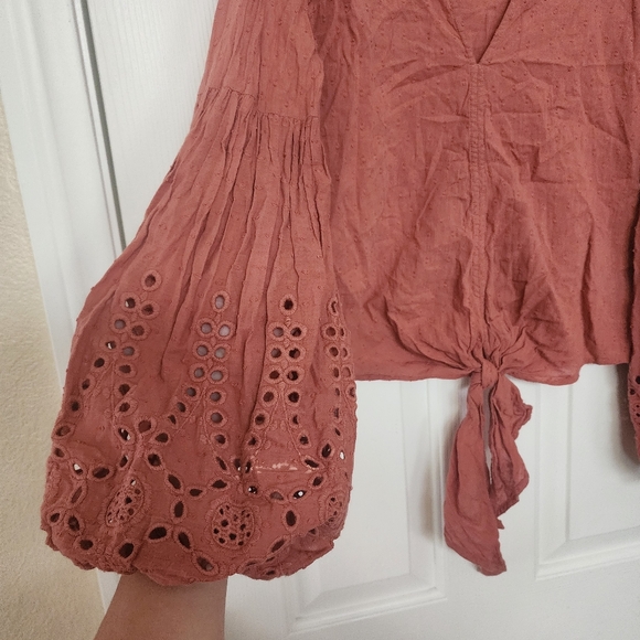 Lovestitch Dusty Rose Boho Eyelet tie top 100% cotton Size Small - Picture 3 of 7